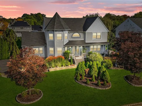 23 Lowell Drive, New City, NY 10956