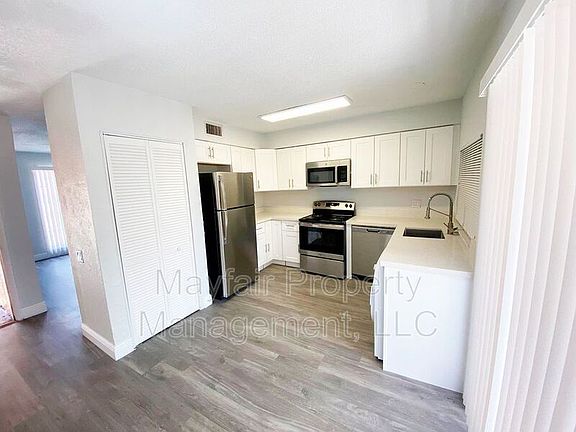 3rd image of 4415 Treehouse Ln APT 23H