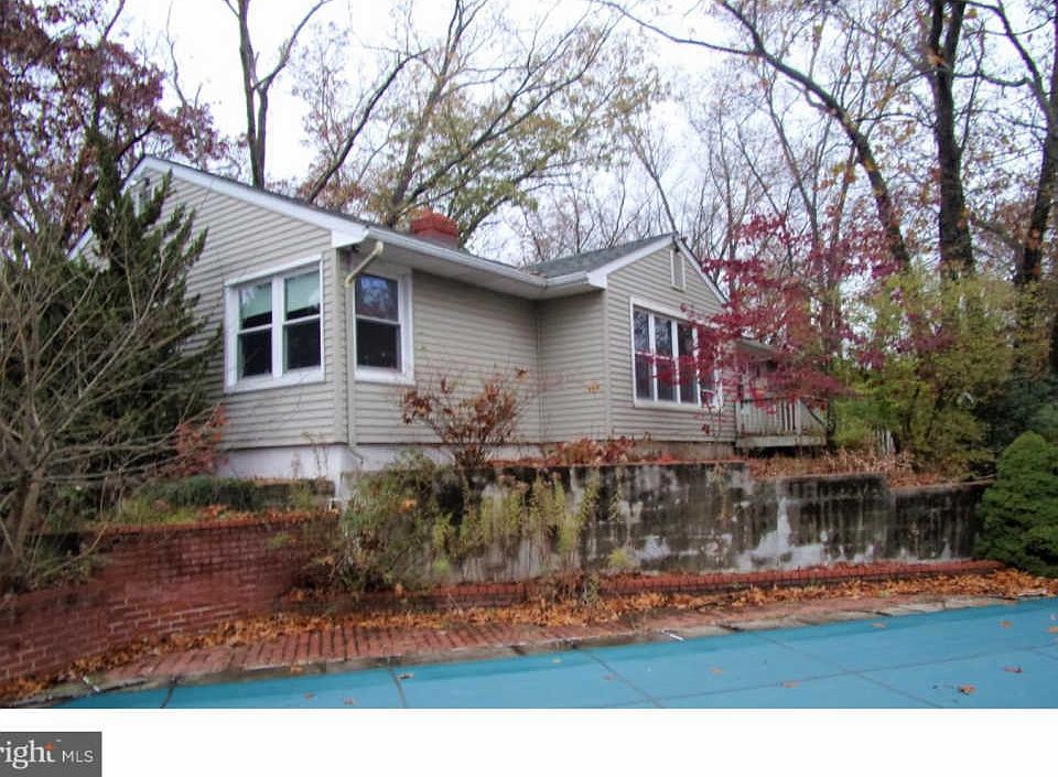 1st image of 336 Virginia Dr