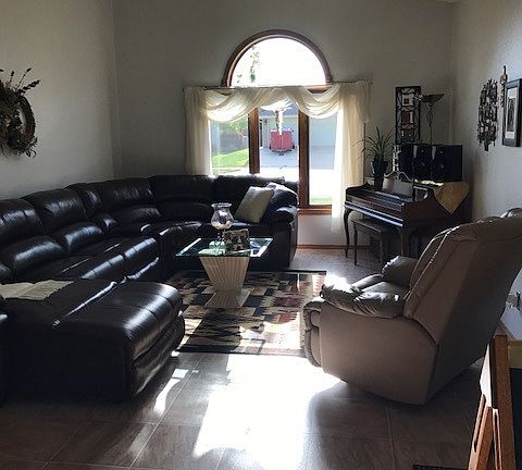 Main level living room