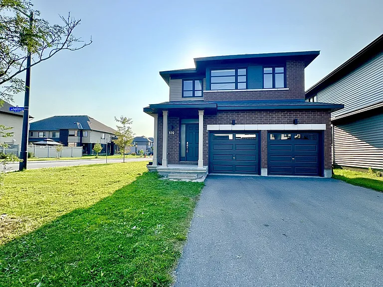 532 Supernova St — Photo 1