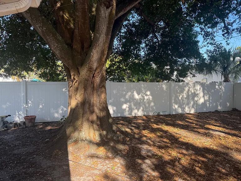 2327 Gull Ln — Photo 28