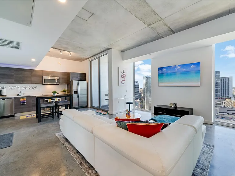 151 SE 1st St #3008 — Photo 8