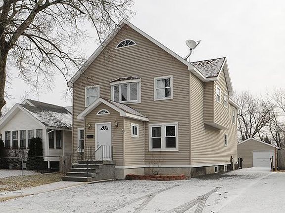 2nd image of 5 Lighthall Ave