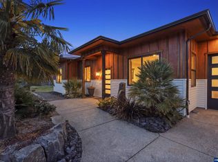 571 River Loop 2, Eugene, OR 97404