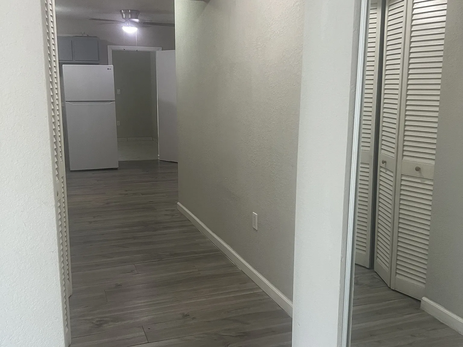W 60th St, Hialeah — Photo 1