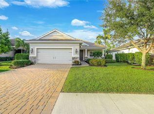 3529 Canopy Cir, Naples, FL 34120