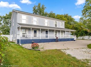 25442 Vreeland Rd, Flat Rock, MI 48134