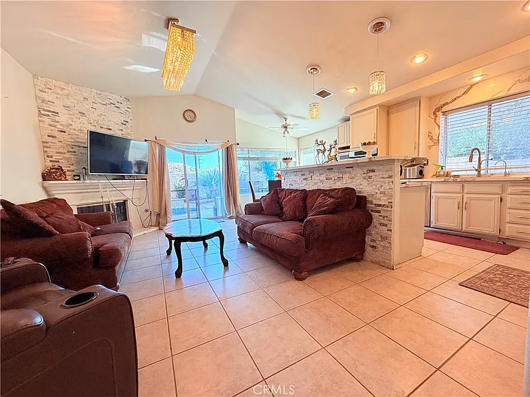20350 Calhaven Dr — Photo 6