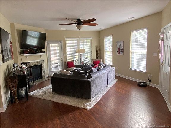 3rd image of 4456 Pleasant View Dr