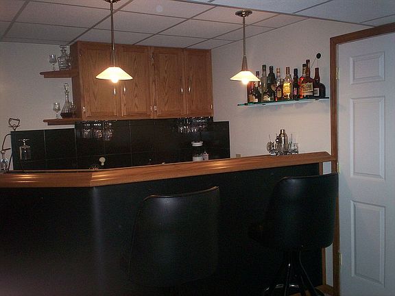 2nd image of 143 Falmouth Ct