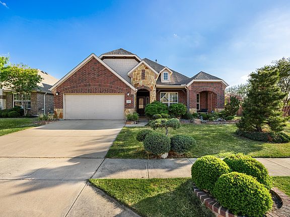 2nd image of 2100 Plamera Ln