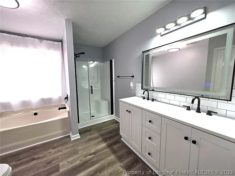 910 Foxhunt Ln — Photo 22