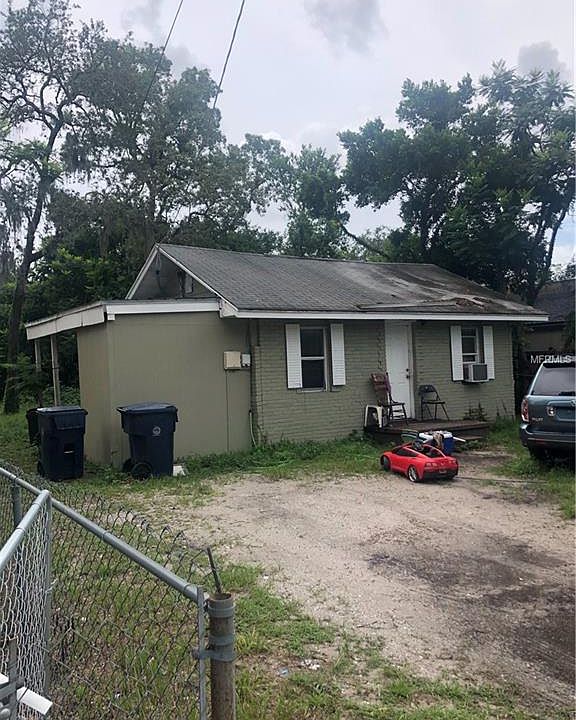 1st image of 1413 E Linebaugh Ave