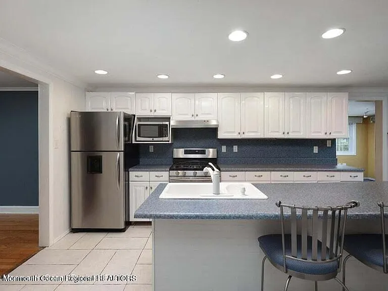 219 Elmwood Rd — Photo 2