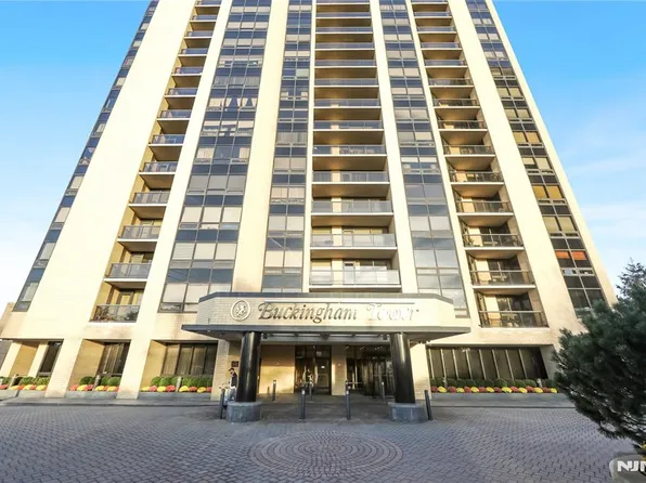 800 Palisade Ave APT 1603, Fort Lee, NJ 07024