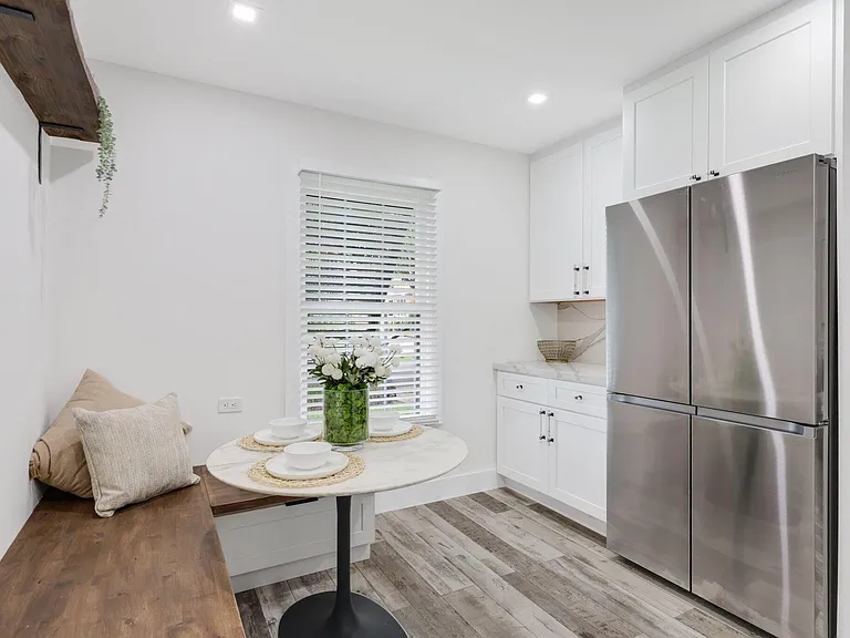 744 Sunset Rd — Photo 8