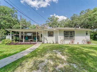 2708 De Montmollin Rd, Plant City, FL 33565