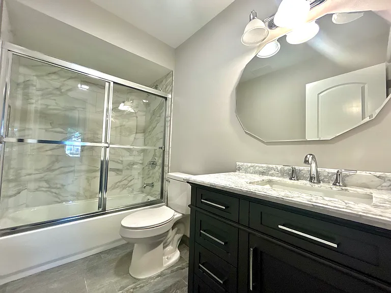 17 Londonderry Dr — Photo 8