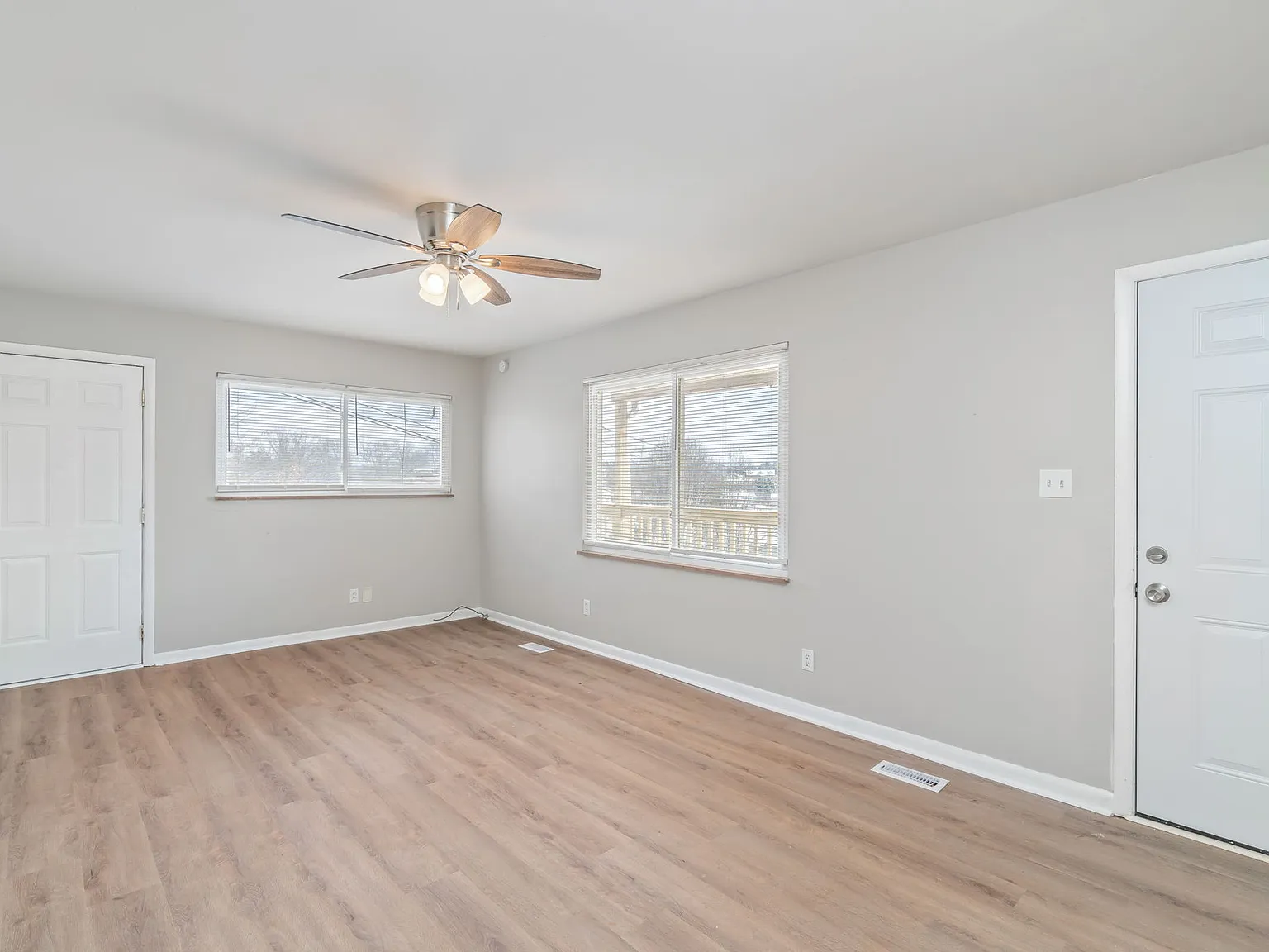 (ACHKM) 411 & 413 Cherokee Heights Drive (Duplex) - 411 — Photo 1