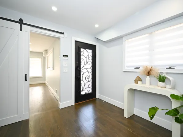 320 Whitman Drive image 6 of 27