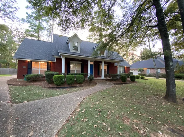 4939 Old Oak Dr, Benton, LA 71006