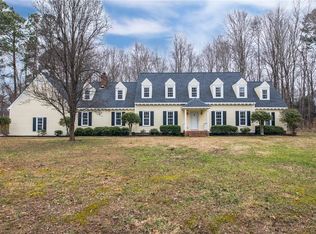 10900 Pegwell Dr, Midlothian, VA 23113