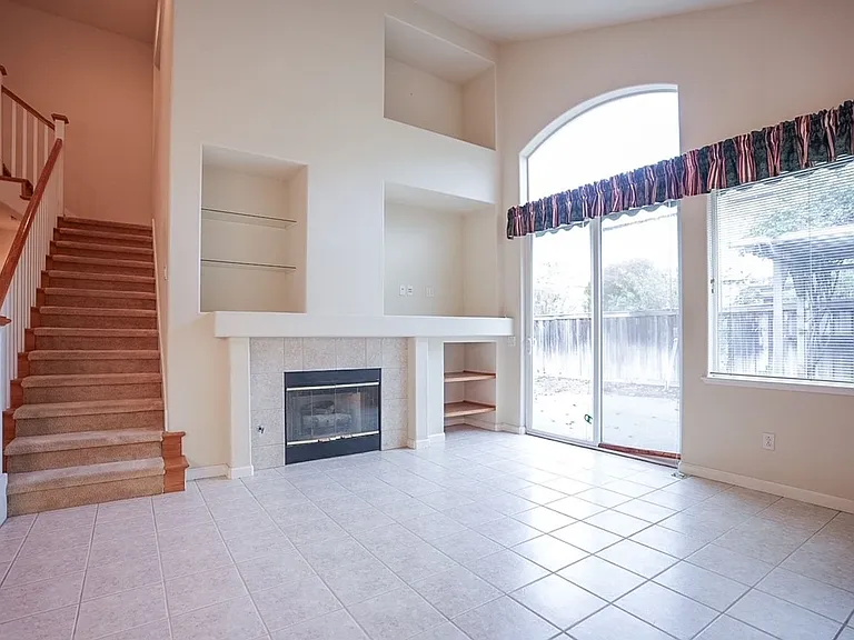 54 Summerbrooke Cir — Photo 13