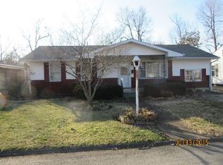 2017 Hillcrest St, Metropolis, IL 62960