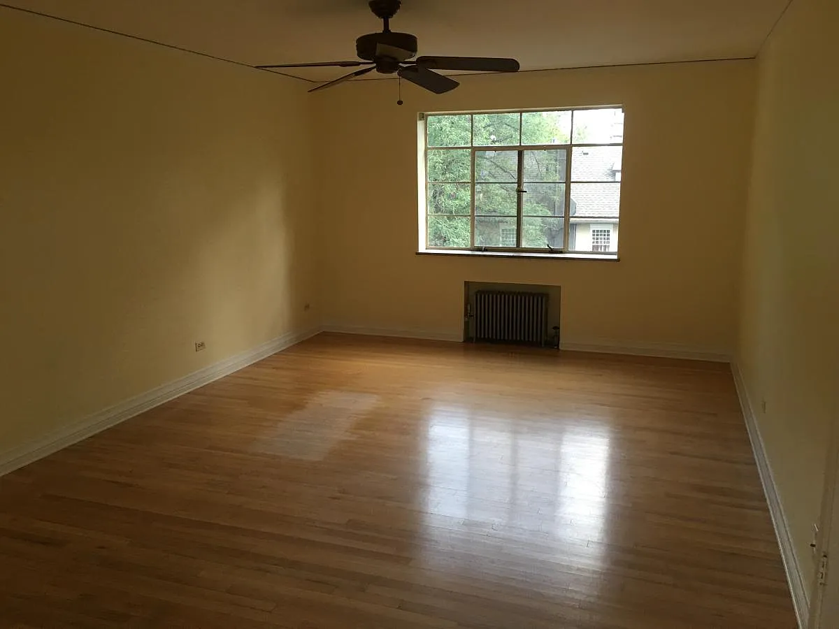1333 E 10th Avenue — Photo 3