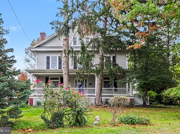 821 Ohio Ave, Lemoyne, PA 17043