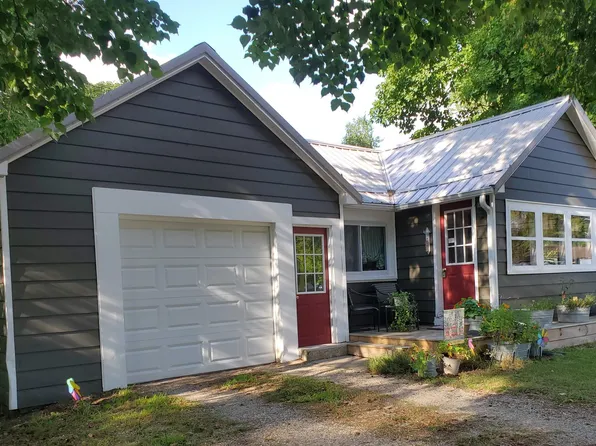 1514 Upton St, Mount Pleasant, MI 48858