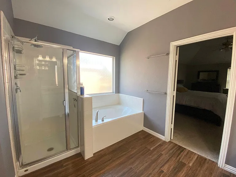 2125 Columbia Dr — Photo 23