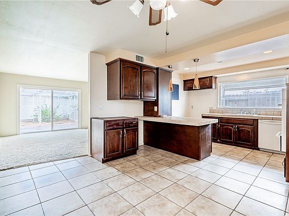 5th image of 9210 Tropic Dr