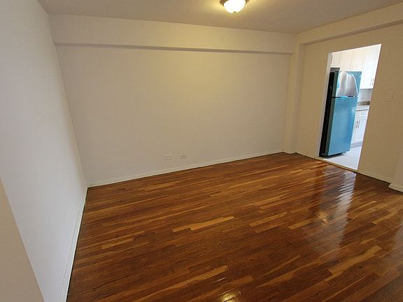 5th image of 10101 67th Dr #5E