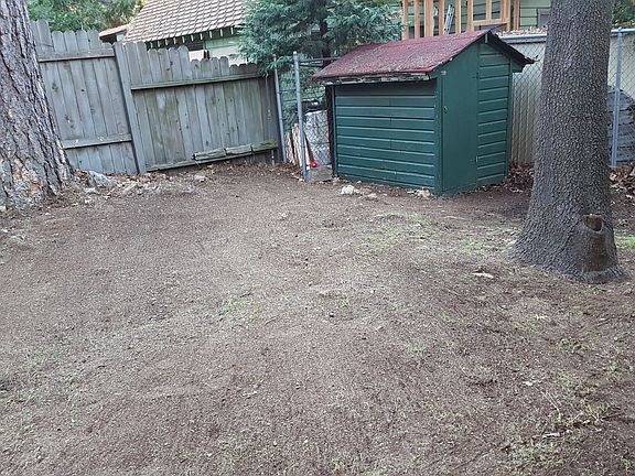 5th image of 25047 Moon Dr