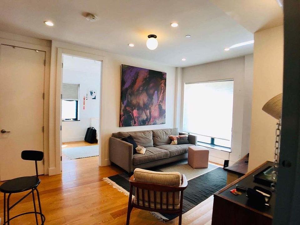 1st image of 209 Quincy St #1B