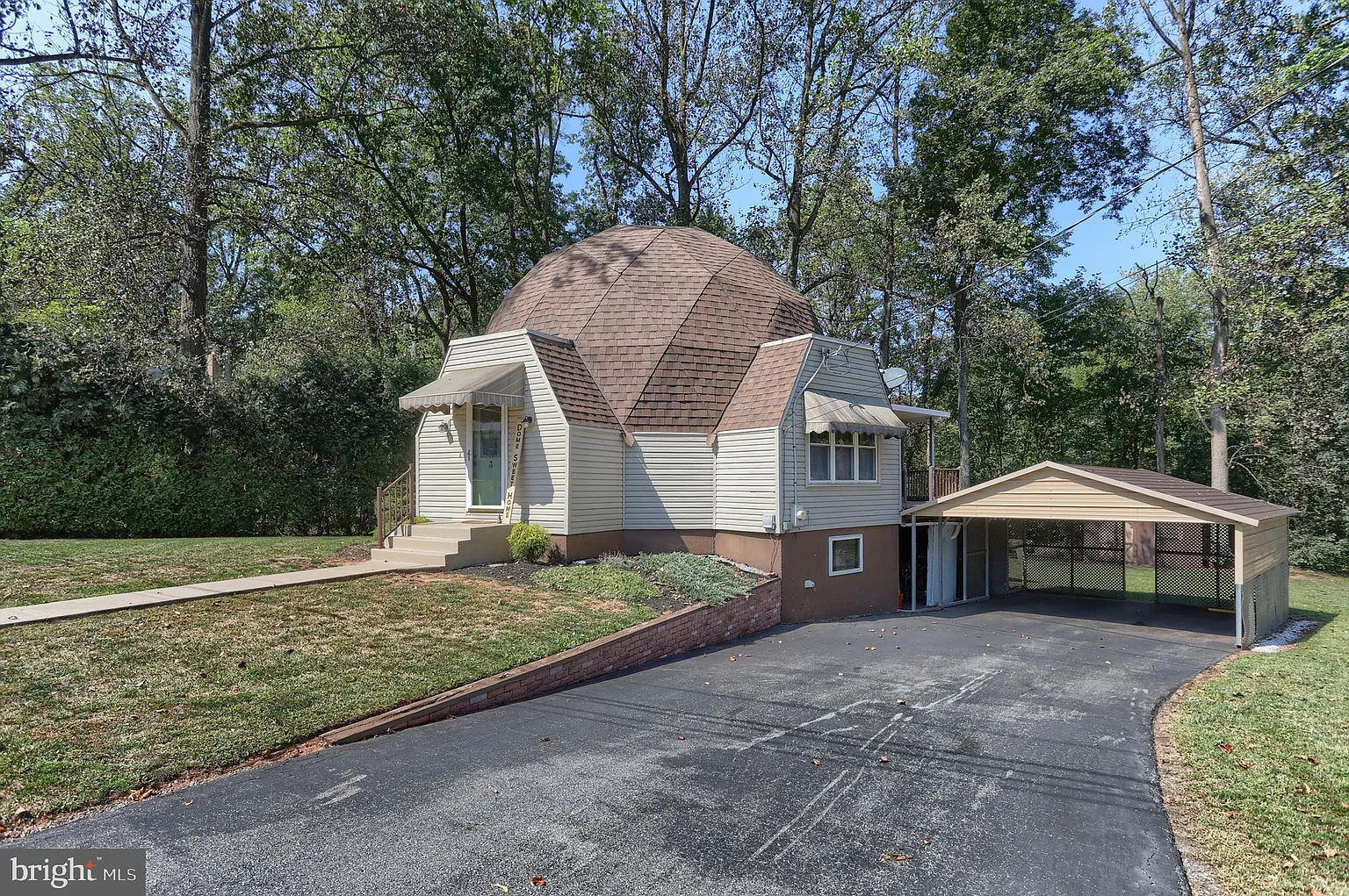 3 Dennis Dr photo 1