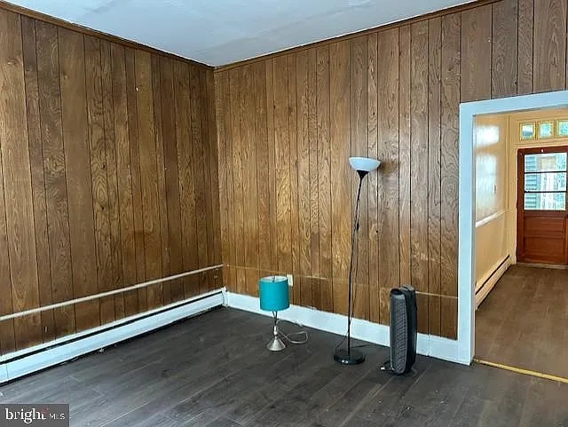 3 bed, 1.0 bath, 1578 sqft, $1,650 — Photo 3
