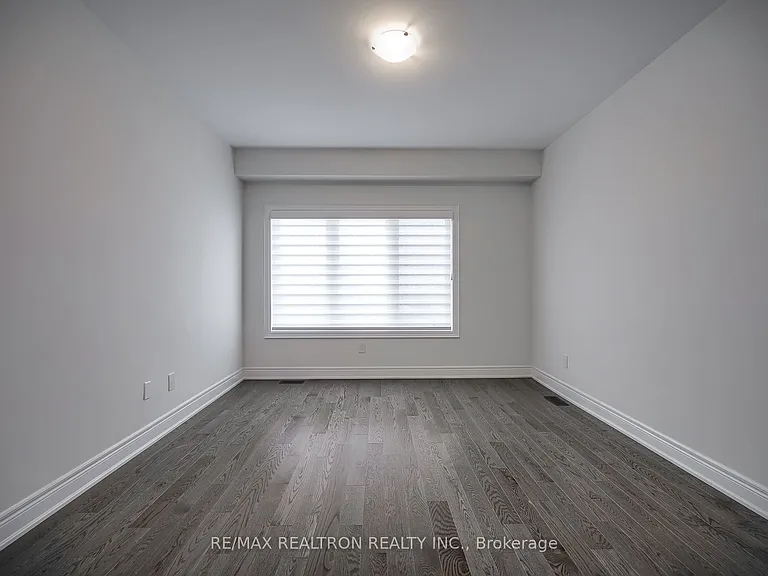 9480 Bayview Ave #4A — Photo 26