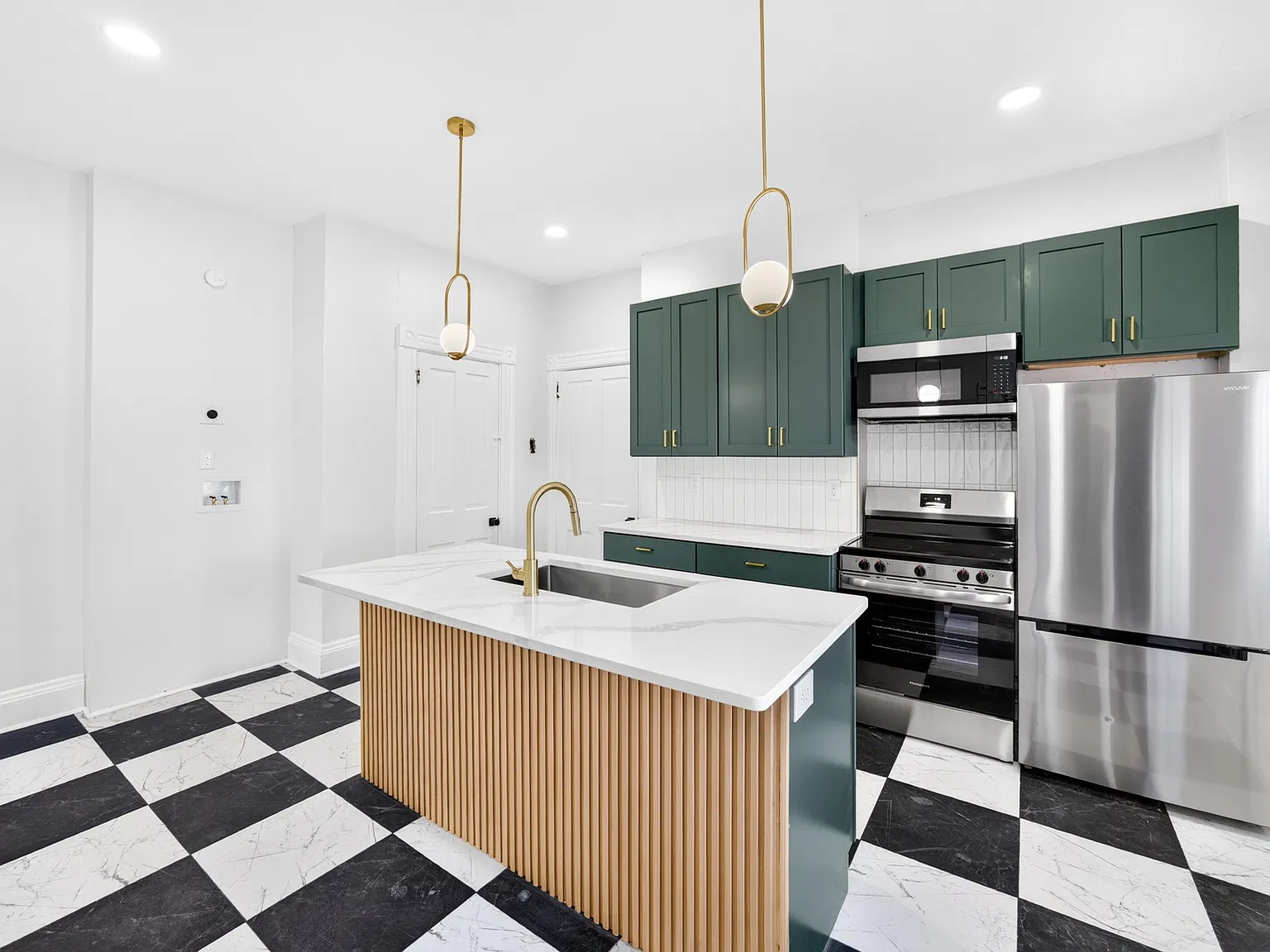 1 bed, $1,400 — Photo 1