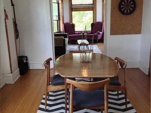 3rd image of 421 W Belden Ave #4-1