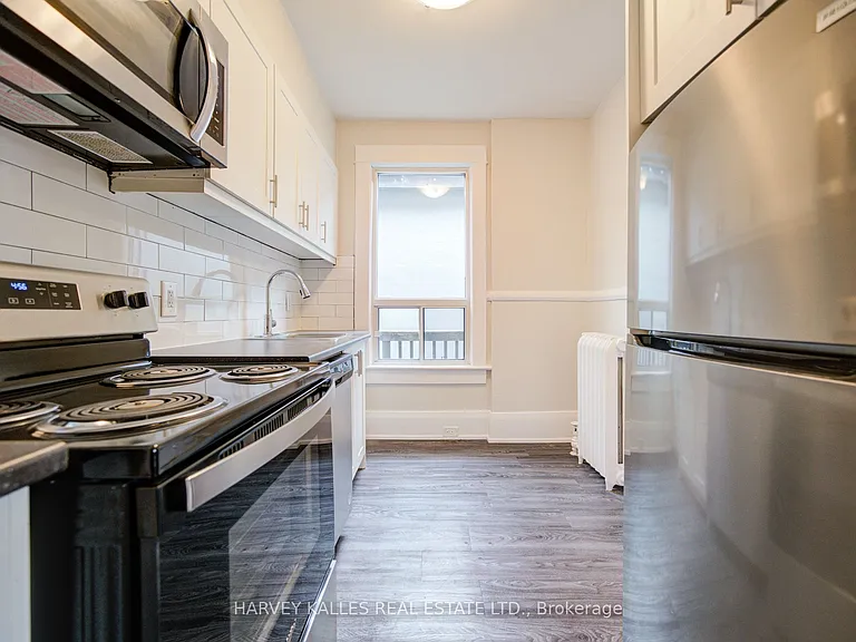 1074 Saint Clair Ave W #4 — Photo 16