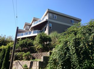 3663 33rd Ave SW, Seattle, WA 98126