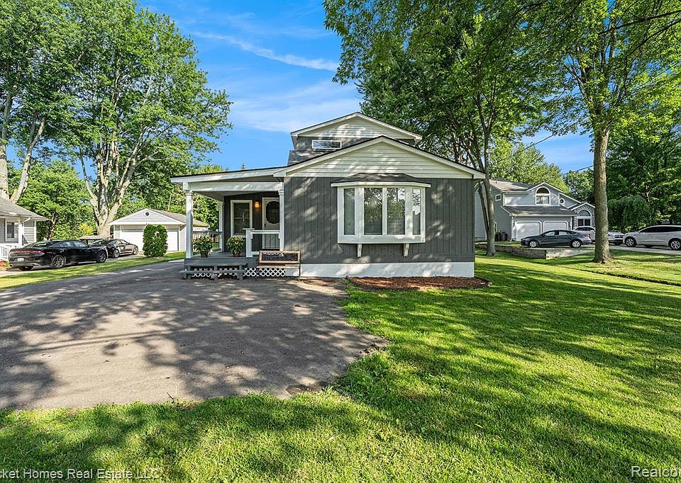 47429 Sugarbush Rd, Chesterfield, MI 48047 Zillow