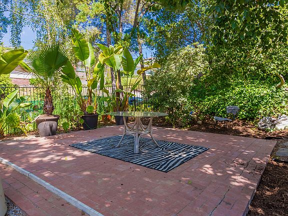 Front Yard Patio