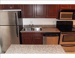 4th image of 768 NE 13th Ct APT 2