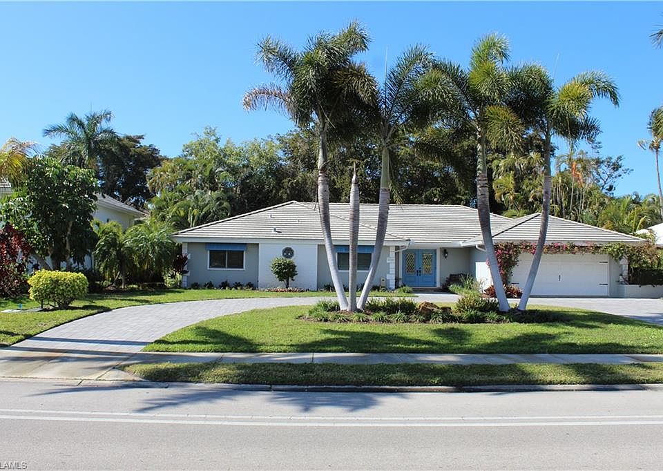 1st image of 606 Park Shore DR