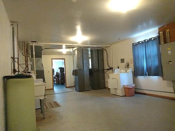 2nd image of 4320 Crawford Dr
