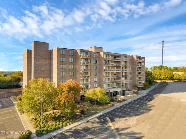 106 Regal Tower, Maryville, TN 37804